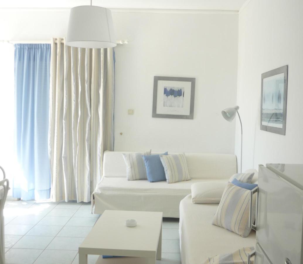Villa Fleria Seaside Studios & Apts Gerani  Exterior photo